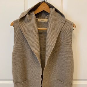 Sleeveless Cardigan